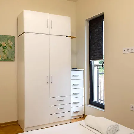 Apartment Spacious 2br Near Sea Garden & By Flat Manаger *